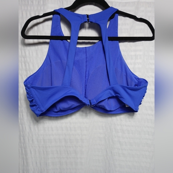 Athleta High Neck Bikini Top. Size 38DD - Picture 3 of 5